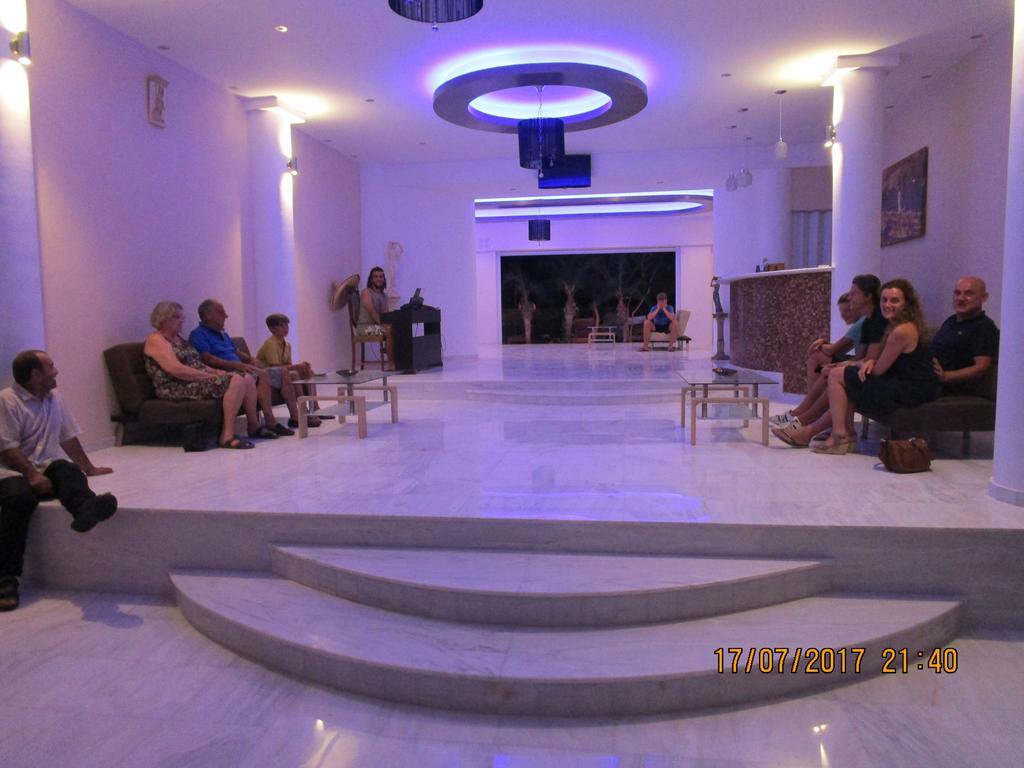 Saint Konstantin Beach Apartments Stegna Экстерьер фото